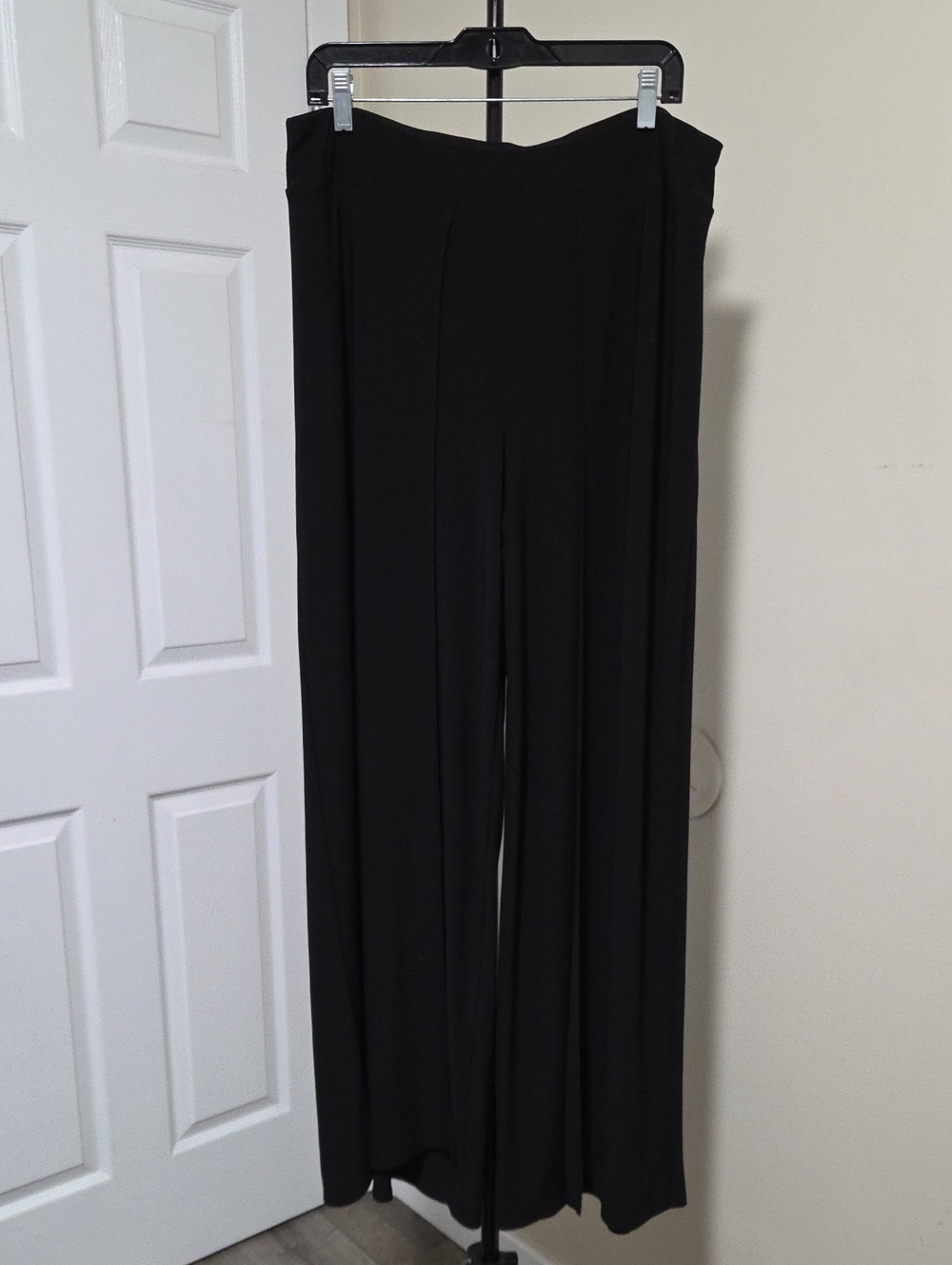 Frank Lyman Design Black Wide-Leg  Pants